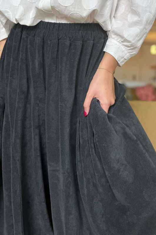 The Terry B Sia Pant Charcoal